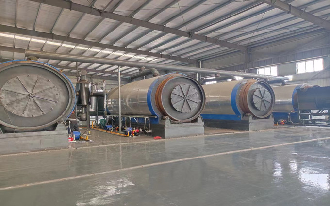 廢輪胎煉油過程中產(chǎn)生的多余可燃廢氣的處理辦法？