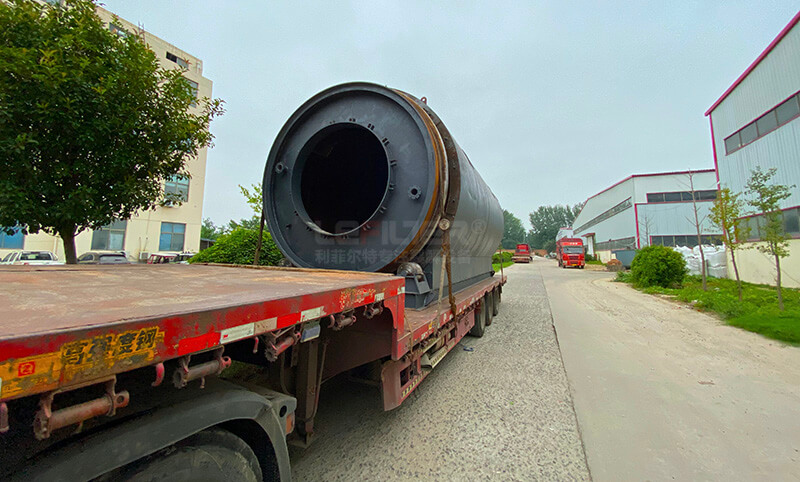 小型廢橡膠煉油設(shè)備哪個(gè)廠家比較專(zhuān)業(yè)，多少錢(qián)一臺(tái)